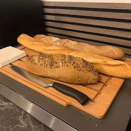 לינה וארוחת בוקר La D'ambroise בורדו