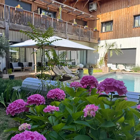 La D'ambroise 住宿加早餐酒店 4*