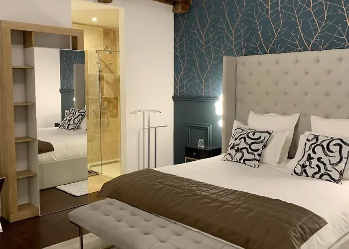 Bed & Breakfast La D'ambroise 4*