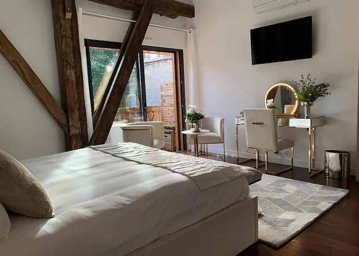 La D'ambroise Bed & Breakfast 4*