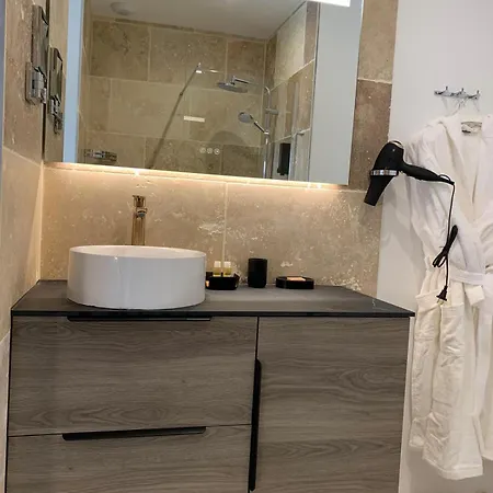 La D'ambroise Bed & Breakfast